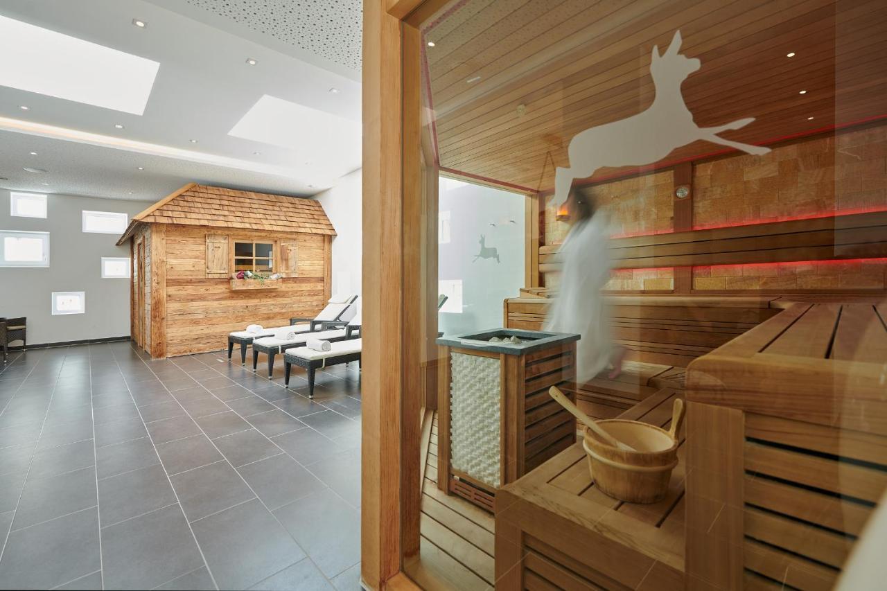 Hotel Bannwaldsee ฮาลเบลค ภายนอก รูปภาพ