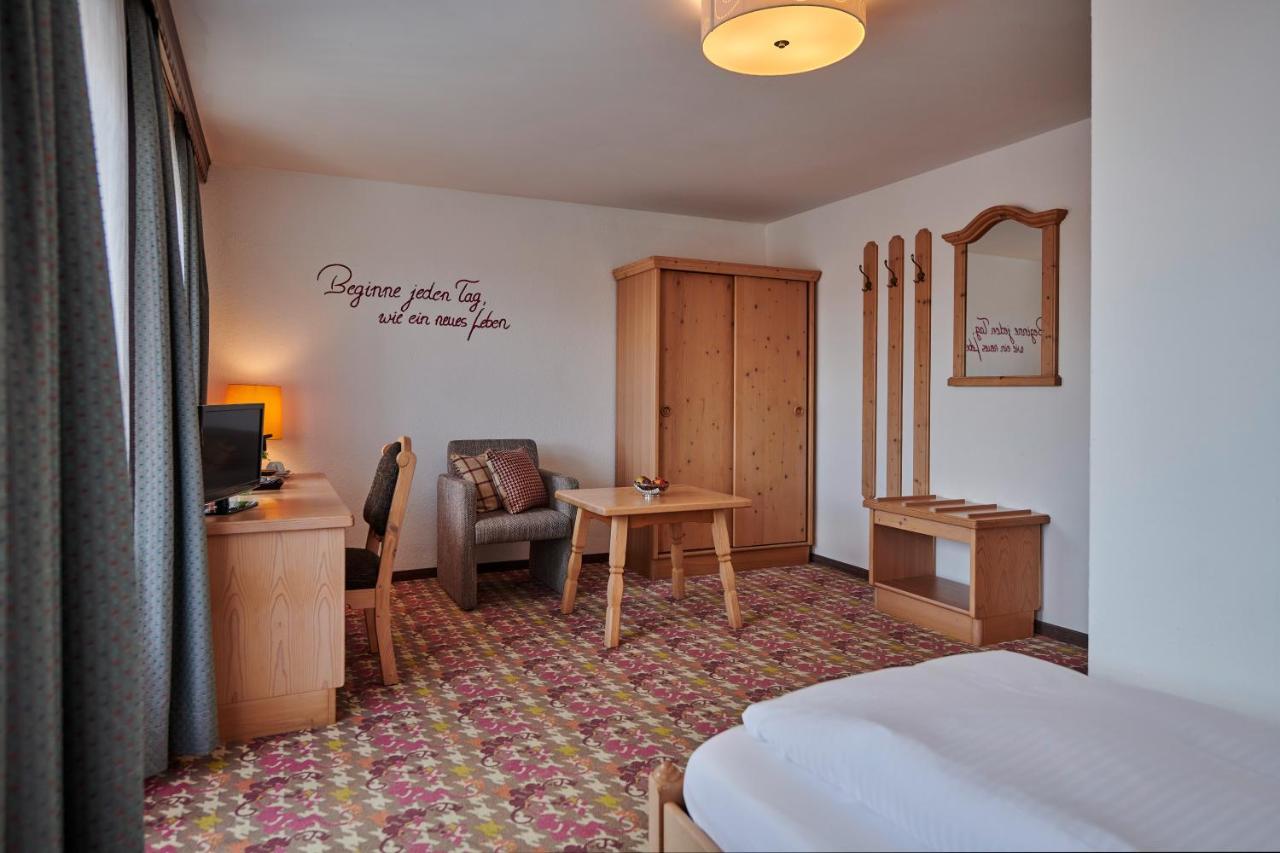 Hotel Bannwaldsee ฮาลเบลค ภายนอก รูปภาพ