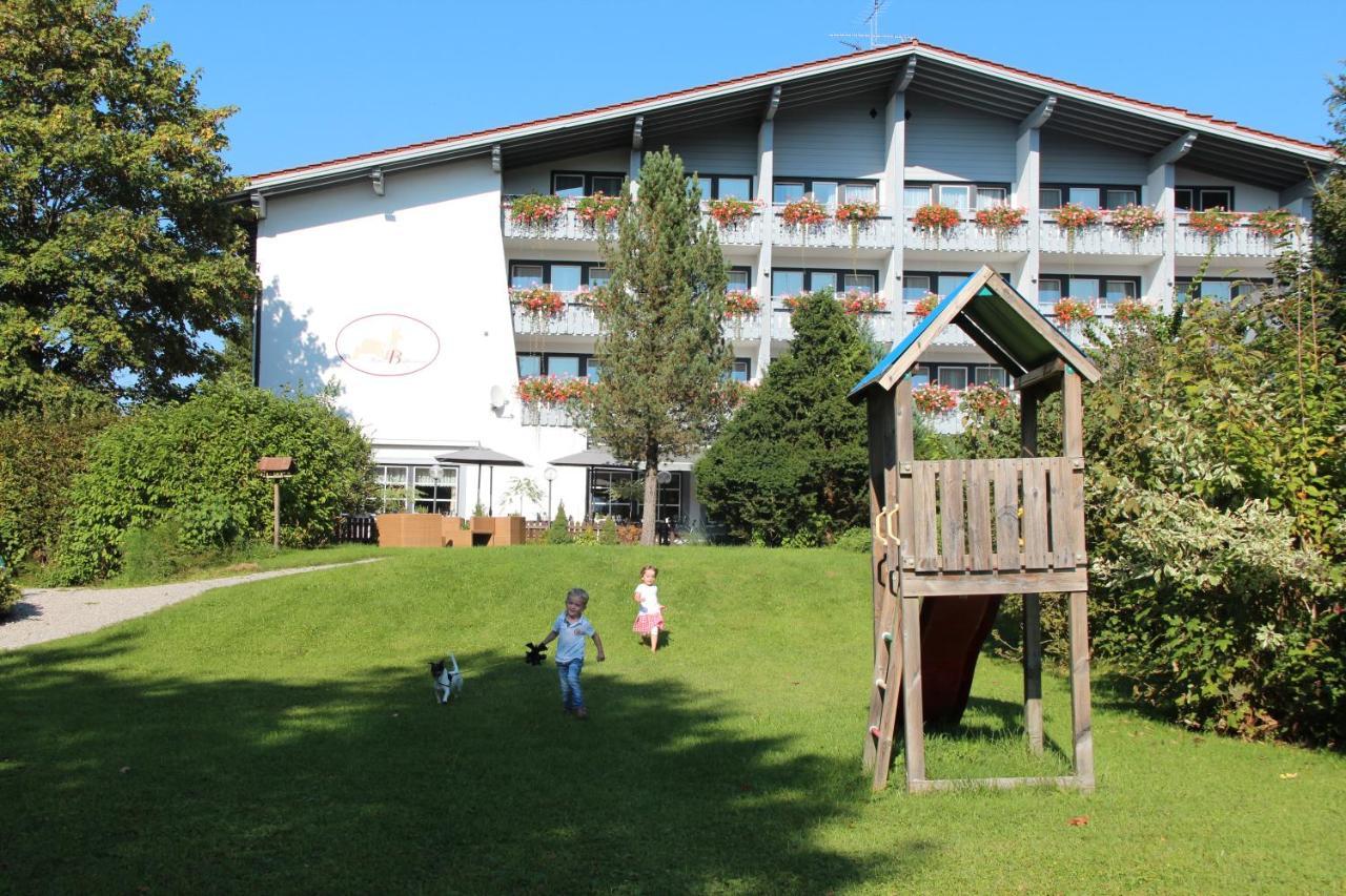 Hotel Bannwaldsee ฮาลเบลค ภายนอก รูปภาพ